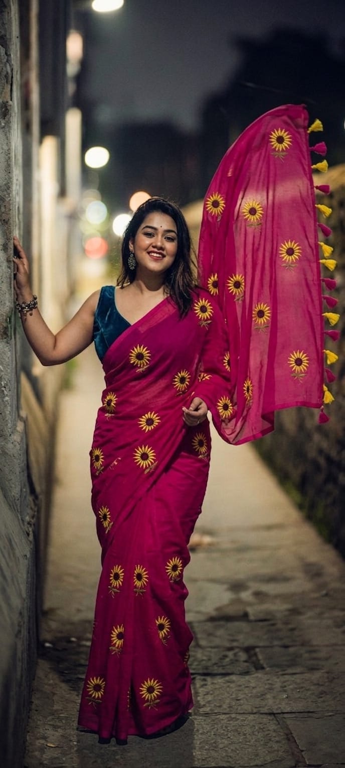Mul Cotton Saree with Sunflower Embroidery
